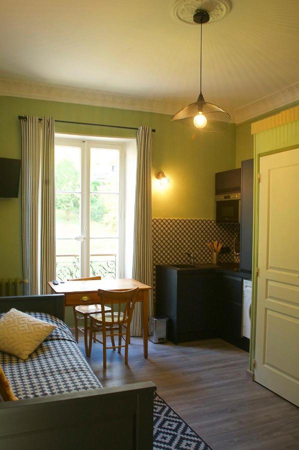 Le 110, Un Grand Studio 2 Etoiles, Pour Tout Faire A Pied Aix-les-Bains Bagian luar foto